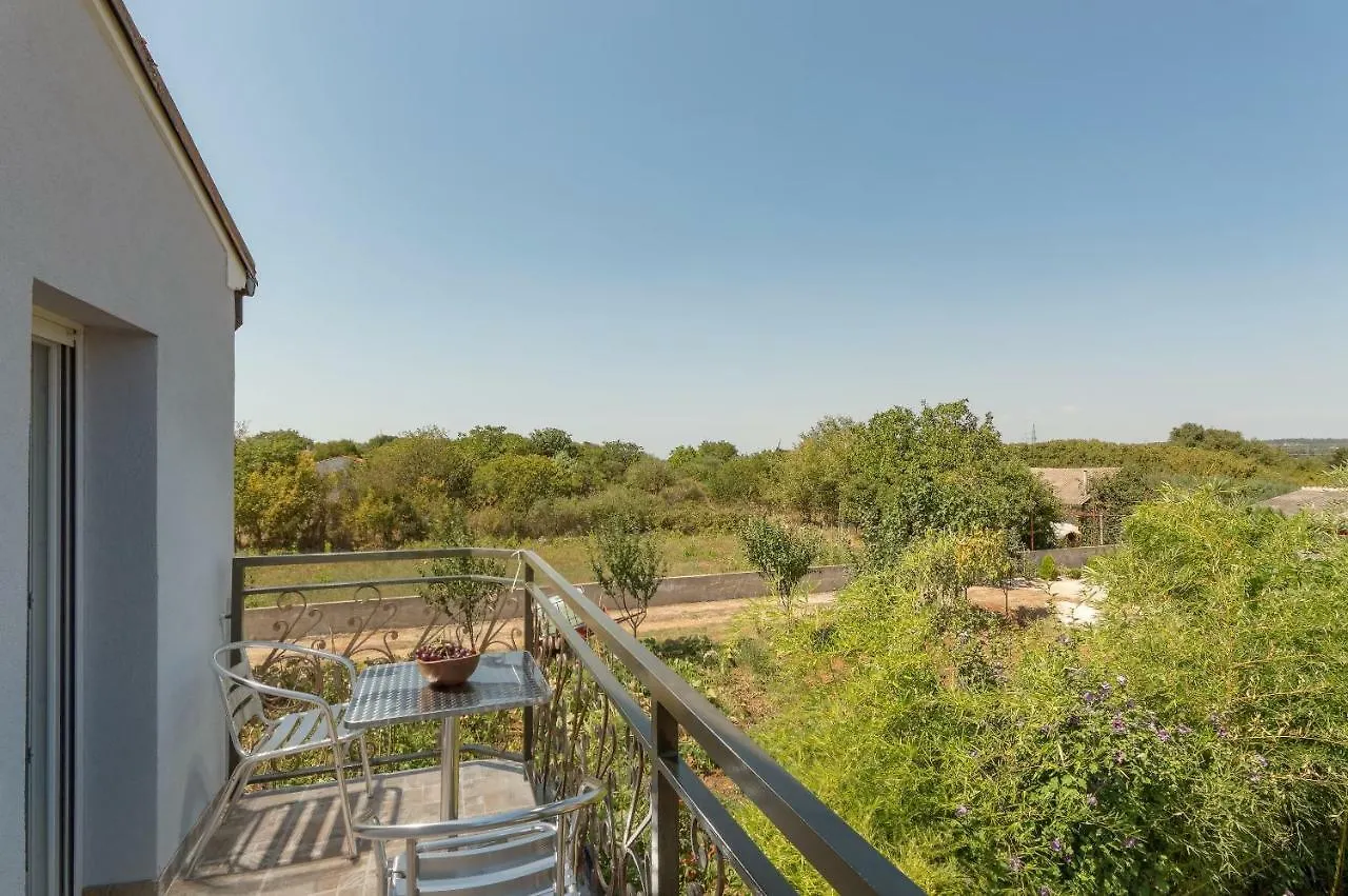 Lavander 3 Private Room With Bathroom And Balcony Pula Croatia